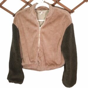 3/$25 🙌🏼 Le Lis Sherpa Teddy Bomber Style Jacket S